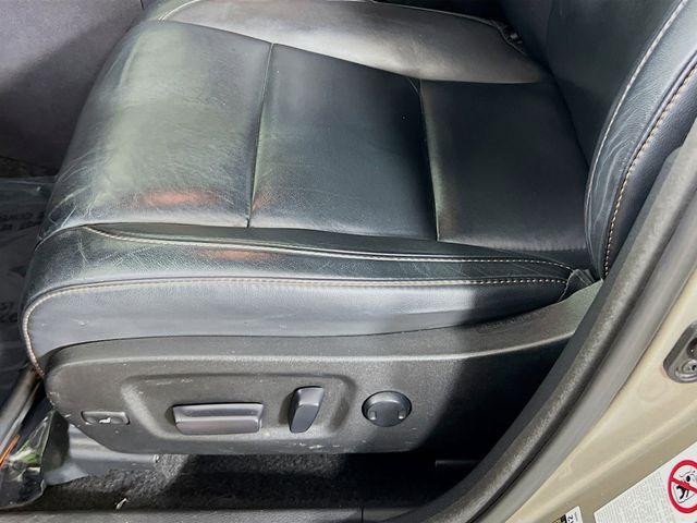 used 2015 Toyota Highlander car, priced at $14,318