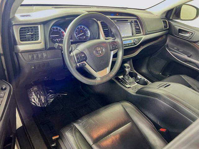 used 2015 Toyota Highlander car, priced at $14,318