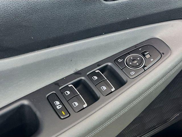 used 2023 Hyundai Santa Fe car, priced at $18,956