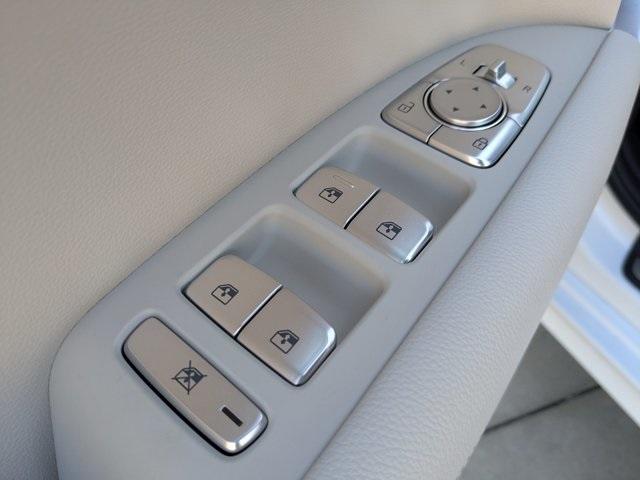 new 2025 Genesis G70 car, priced at $43,578