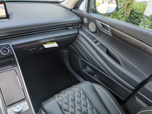 new 2024 Genesis GV80 car, priced at $69,877