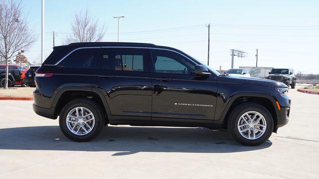 new 2026 Jeep Grand Cherokee car, priced at $41,760