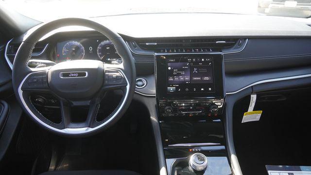 new 2026 Jeep Grand Cherokee car, priced at $41,760