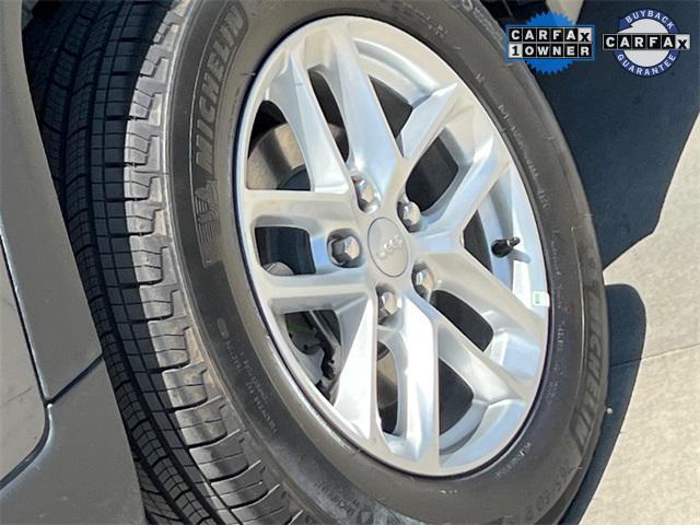 used 2025 Jeep Grand Cherokee car, priced at $33,961