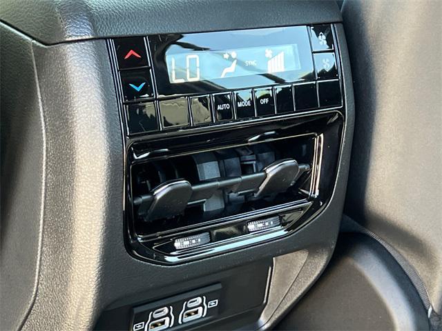 new 2025 Jeep Grand Cherokee L car, priced at $38,000