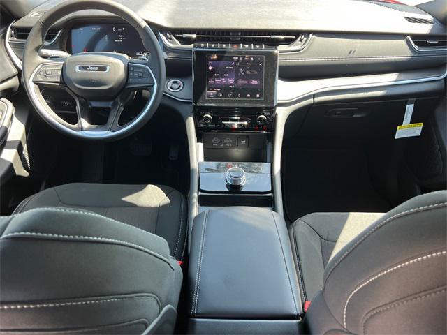 new 2025 Jeep Grand Cherokee L car, priced at $38,000