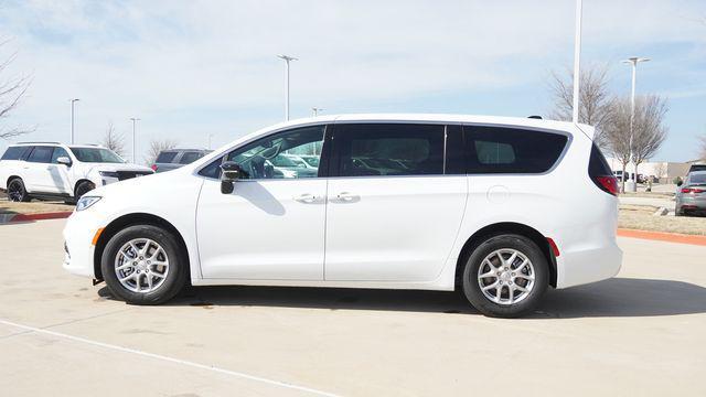 new 2026 Chrysler Pacifica car, priced at $40,600