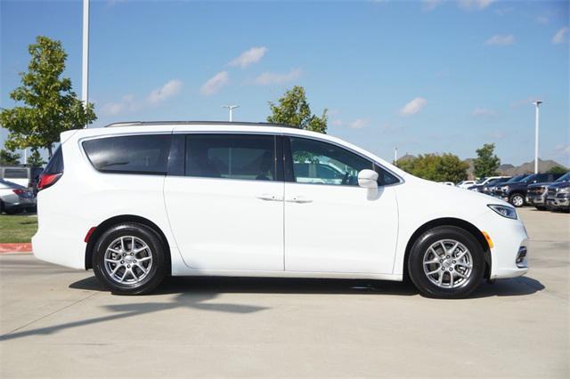 used 2022 Chrysler Pacifica car, priced at $20,888