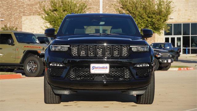 new 2025 Jeep Grand Cherokee car, priced at $62,500