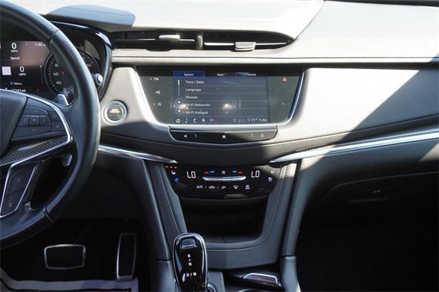 used 2020 Cadillac XT5 car, priced at $27,329