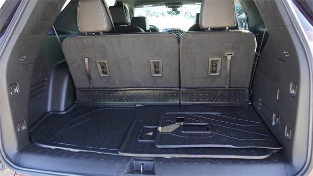 used 2023 Chevrolet Traverse car, priced at $27,995