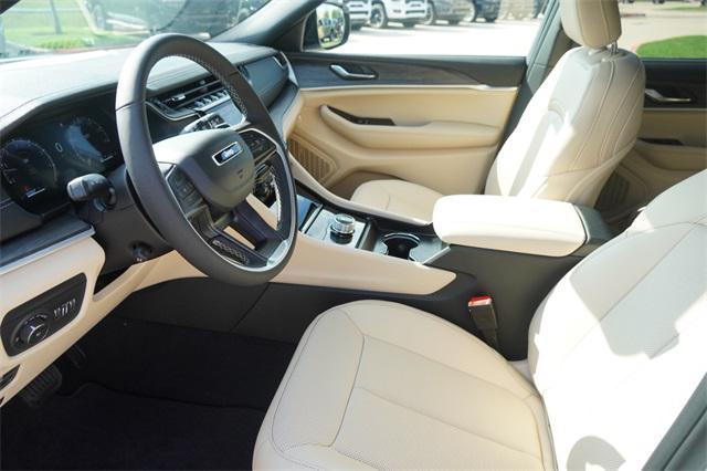 new 2025 Jeep Grand Cherokee L car, priced at $48,000