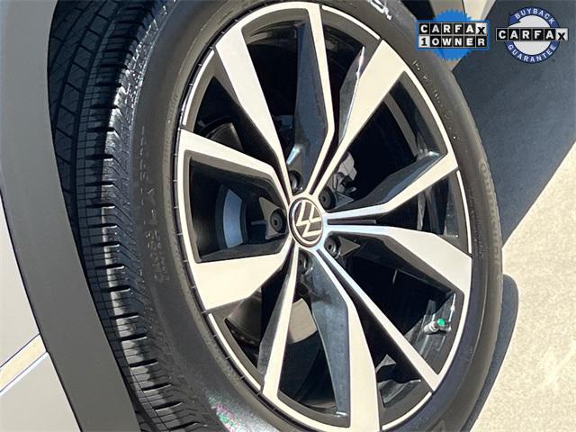 used 2025 Volkswagen Atlas car, priced at $43,990