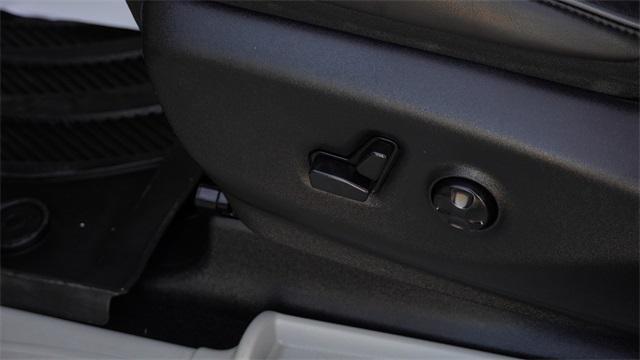 used 2020 Chrysler Pacifica car, priced at $19,245