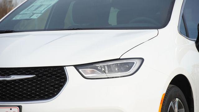 new 2026 Chrysler Pacifica car, priced at $48,800