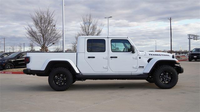 new 2026 Jeep Gladiator car, priced at $44,000