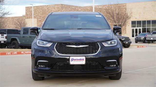 new 2026 Chrysler Pacifica car, priced at $38,200