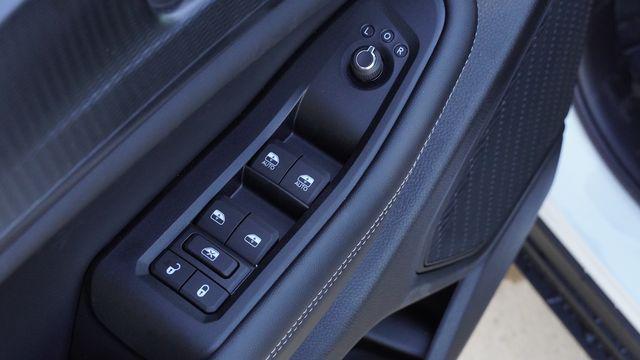 new 2026 Jeep Grand Cherokee car, priced at $36,698