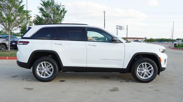 new 2026 Jeep Grand Cherokee car, priced at $36,698