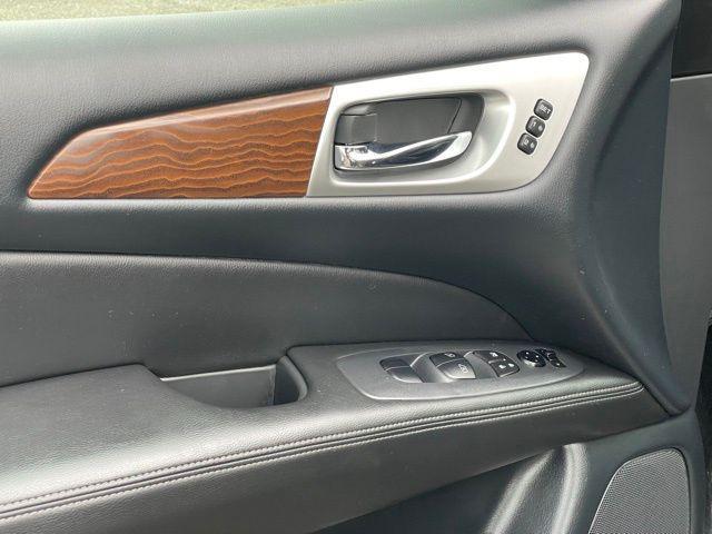 used 2020 Nissan Pathfinder car, priced at $18,000