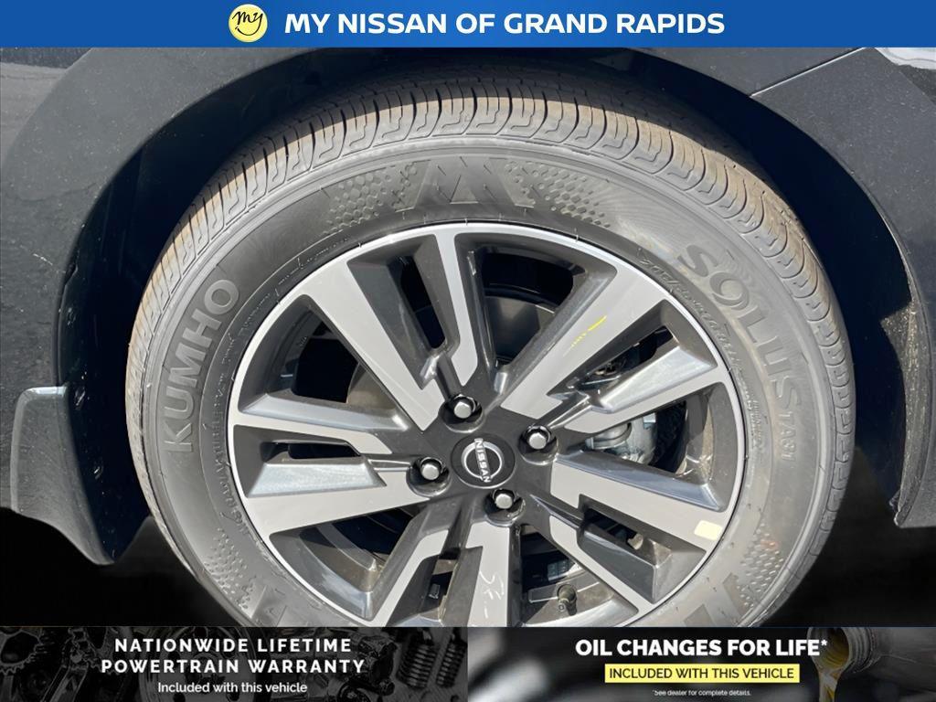 new 2025 Nissan Versa car, priced at $19,967