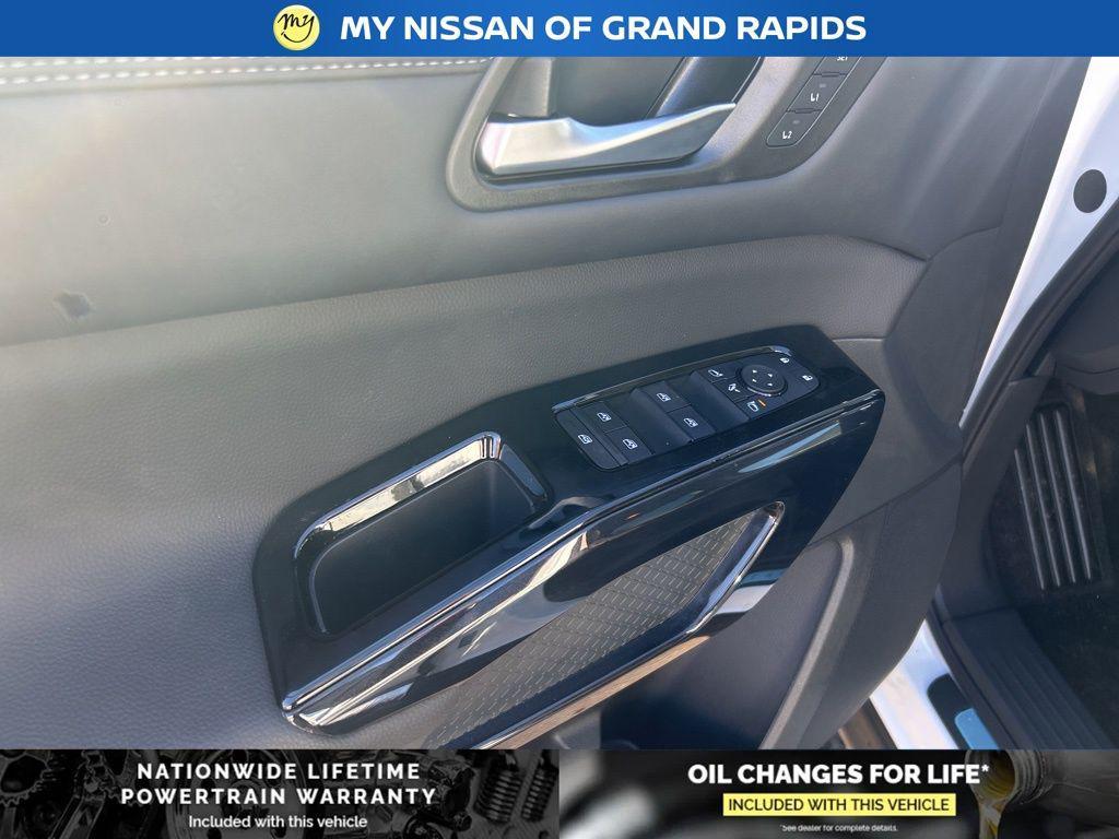 new 2026 Nissan Pathfinder car, priced at $50,338