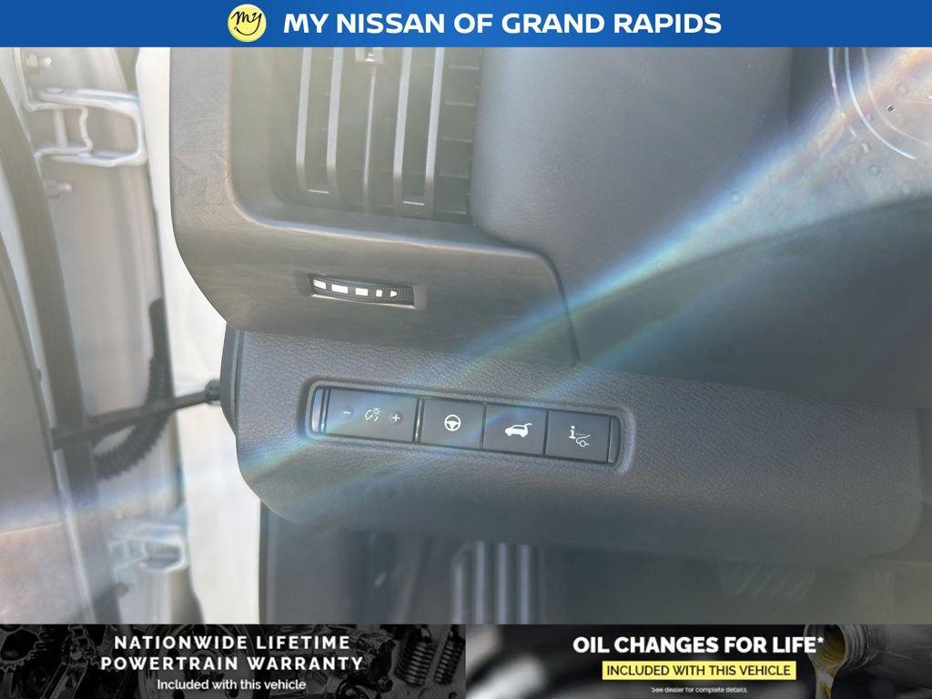 new 2026 Nissan Pathfinder car, priced at $50,338