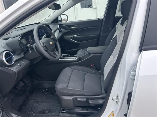 new 2026 Chevrolet Trax car, priced at $25,273