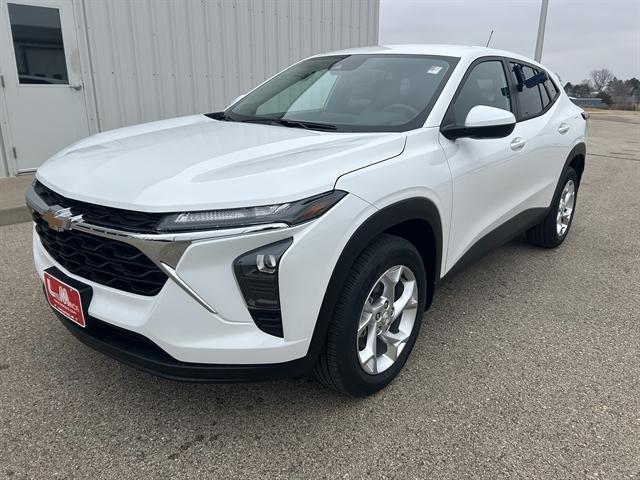 new 2026 Chevrolet Trax car, priced at $25,273