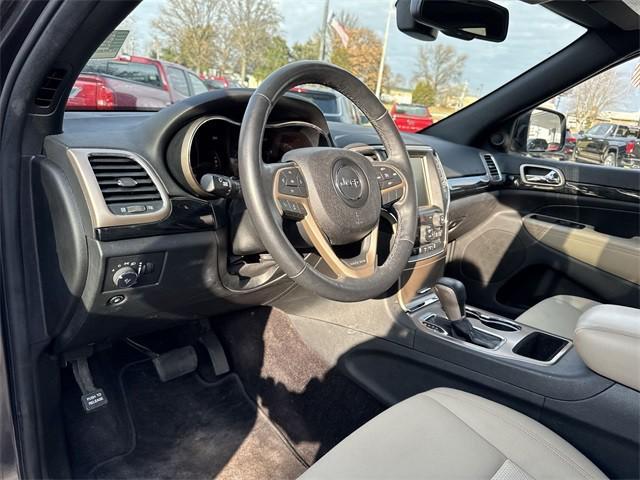 used 2016 Jeep Grand Cherokee car, priced at $14,961
