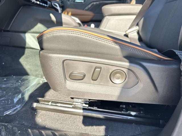 new 2026 GMC Canyon car, priced at $43,825