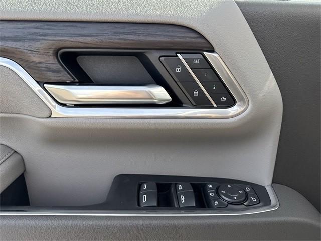 new 2026 GMC Sierra 2500 car, priced at $76,086