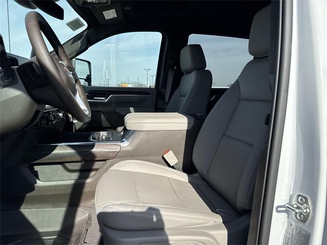 new 2026 GMC Sierra 2500 car, priced at $76,086