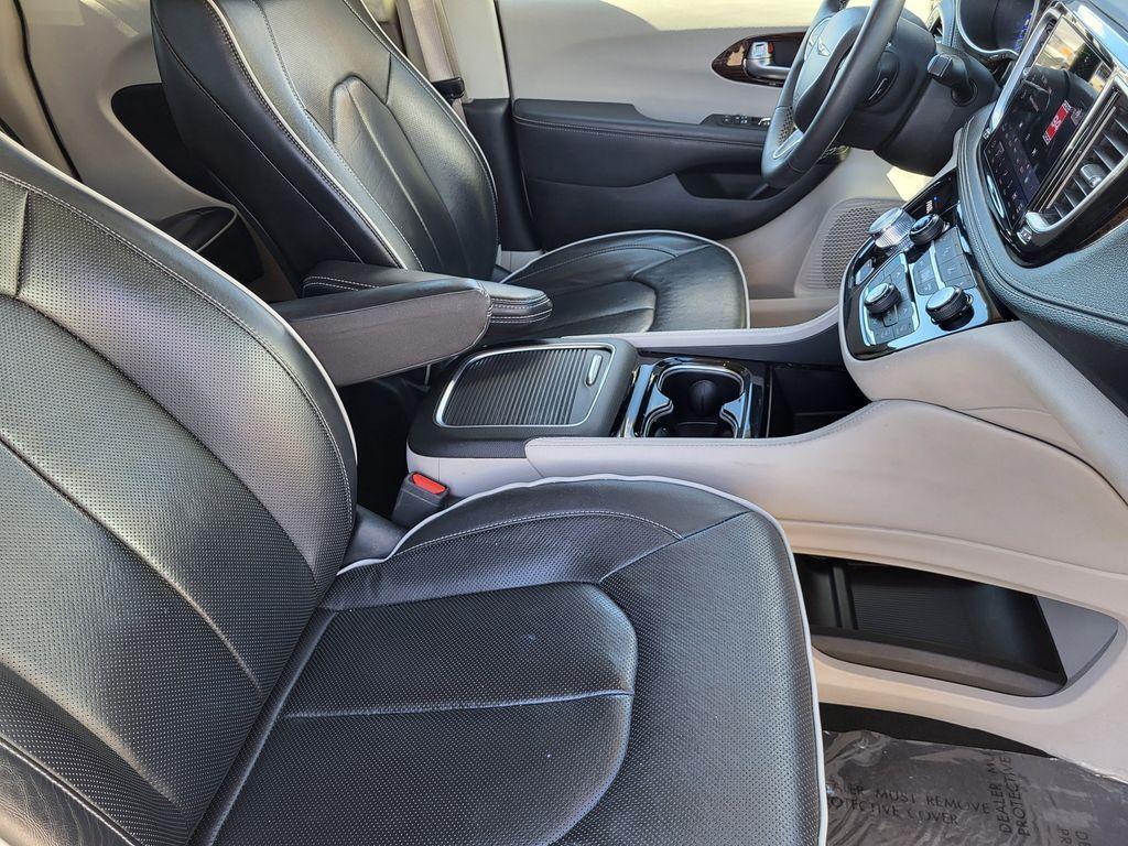 used 2023 Chrysler Pacifica car, priced at $28,995