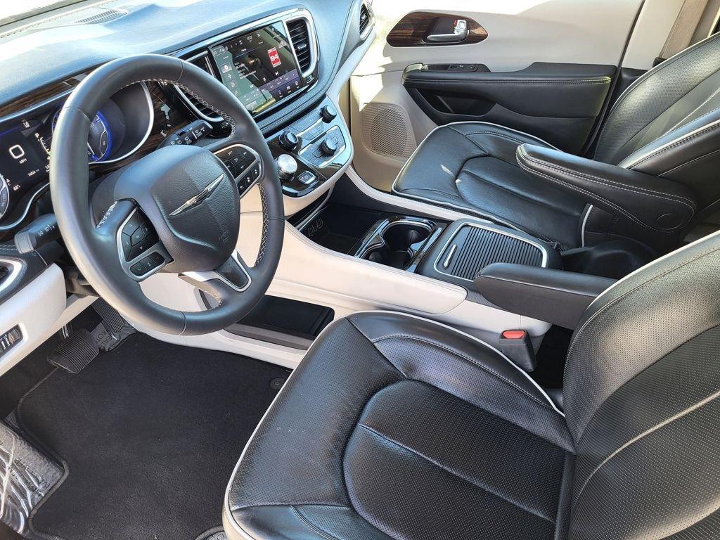 used 2023 Chrysler Pacifica car, priced at $25,995