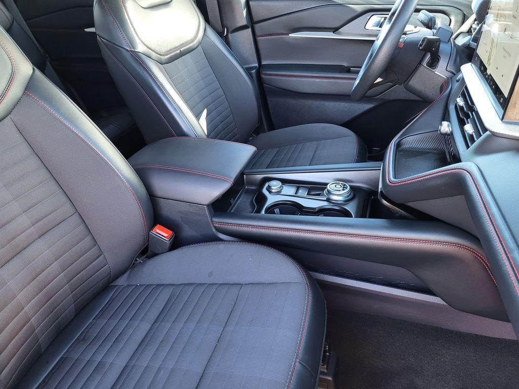 used 2025 Ford Explorer car, priced at $41,995