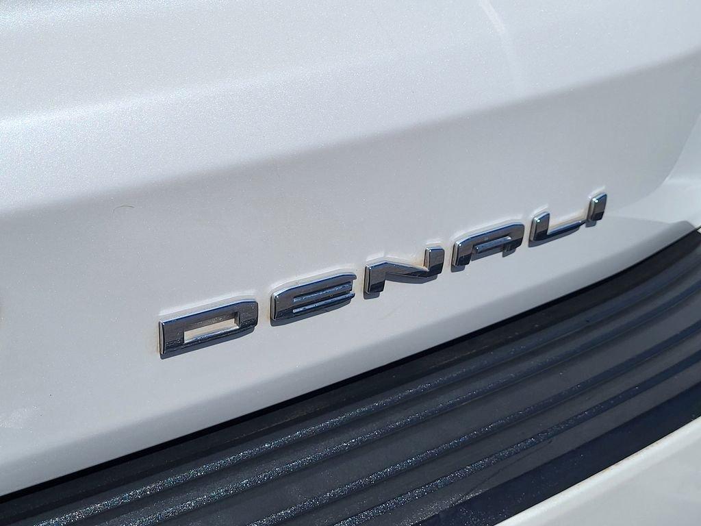 used 2022 GMC Yukon car, priced at $59,995