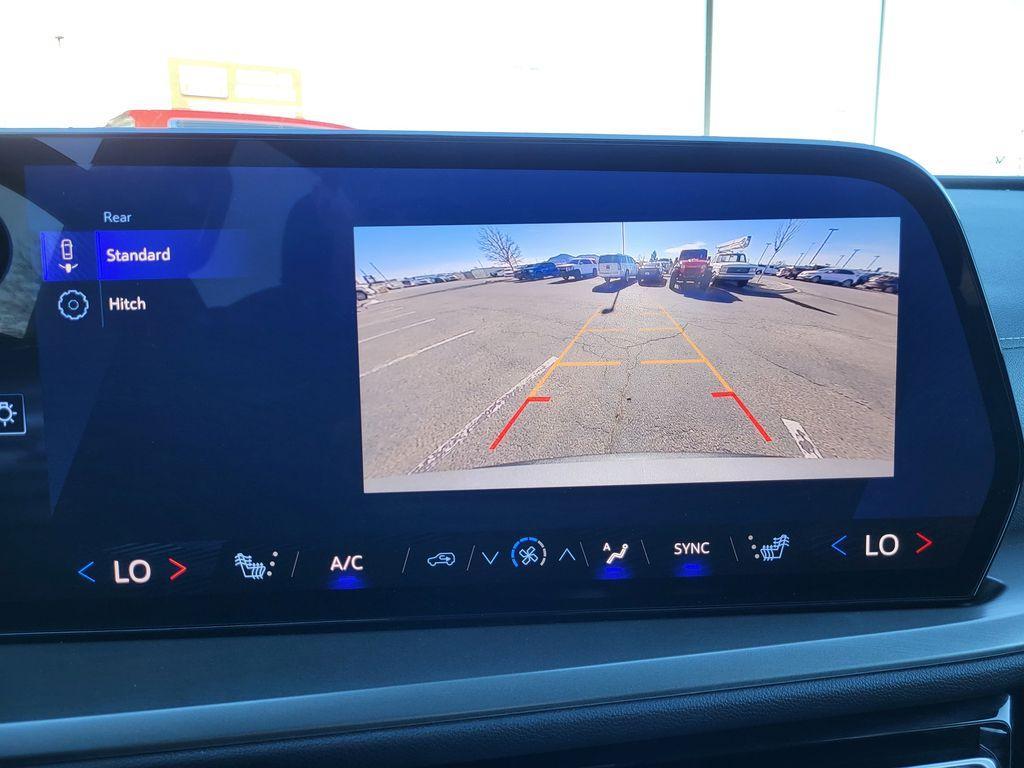 used 2025 Chevrolet Traverse car, priced at $35,995