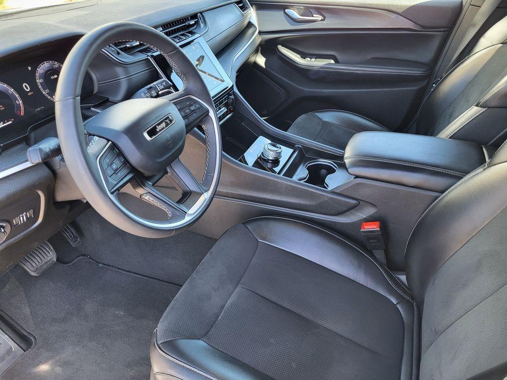 used 2024 Jeep Grand Cherokee L car, priced at $33,995