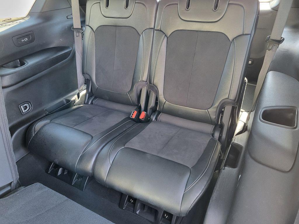 used 2024 Jeep Grand Cherokee L car, priced at $33,995