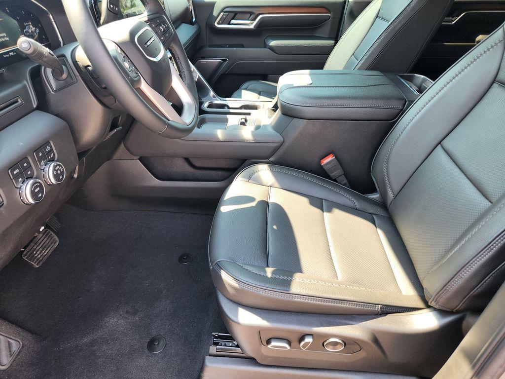 new 2025 GMC Sierra 2500 car, priced at $87,724