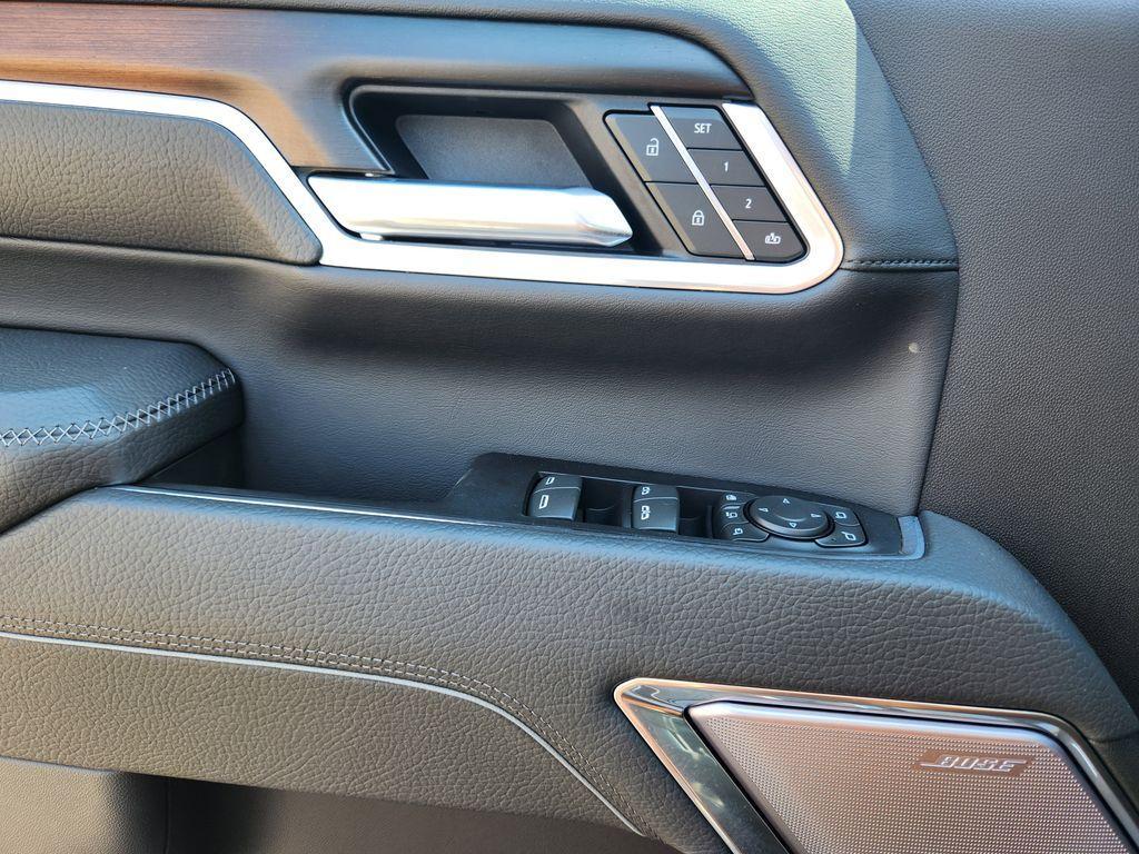 new 2025 GMC Sierra 2500 car, priced at $87,724