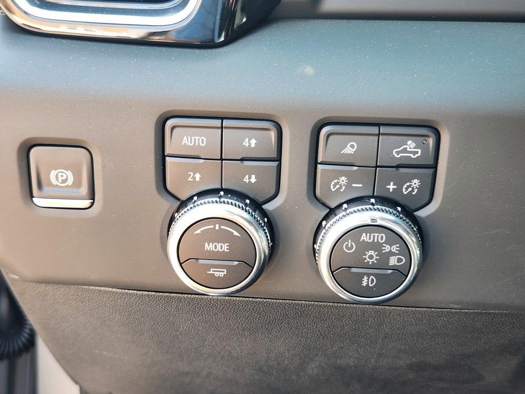 new 2025 GMC Sierra 2500 car, priced at $87,724