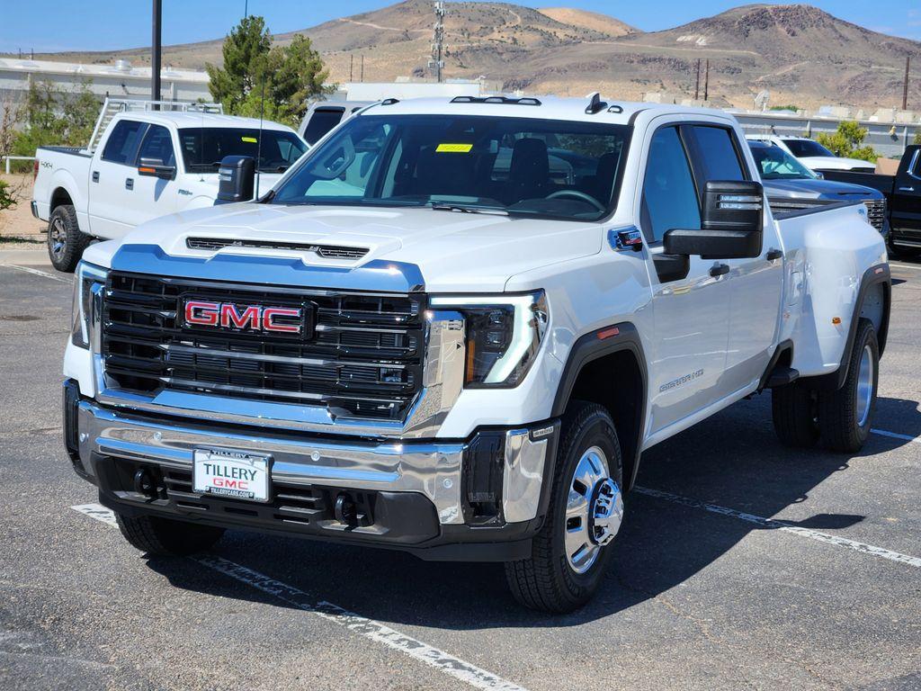 new 2025 GMC Sierra 3500 car, priced at $75,845