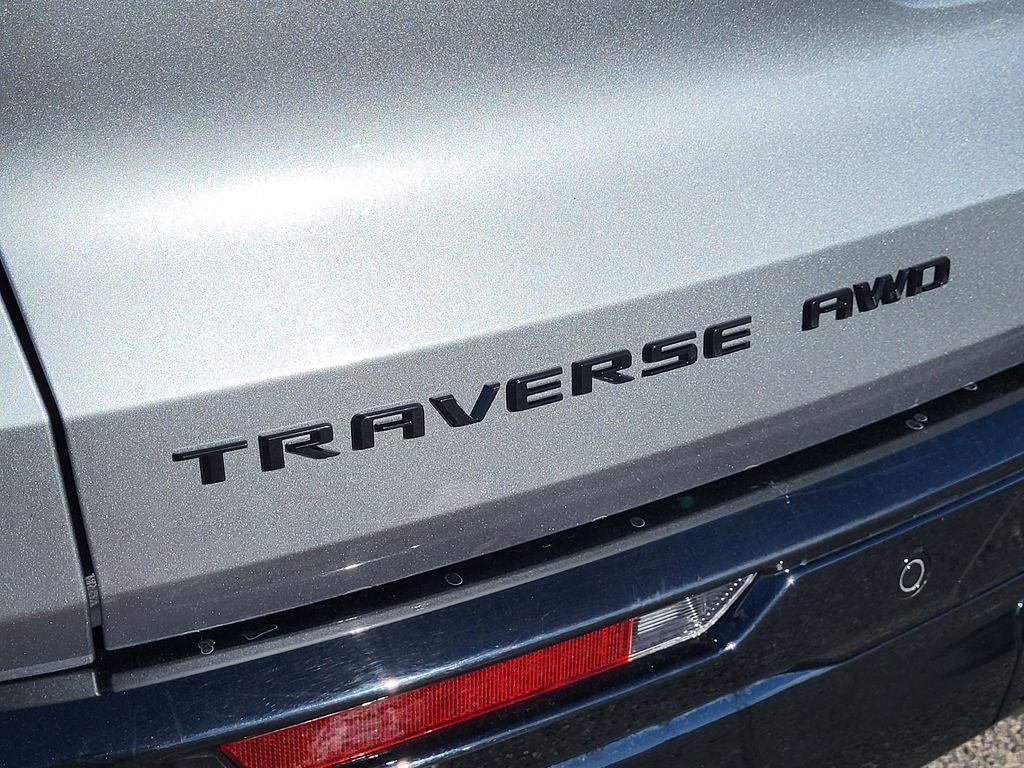 used 2024 Chevrolet Traverse car, priced at $51,995