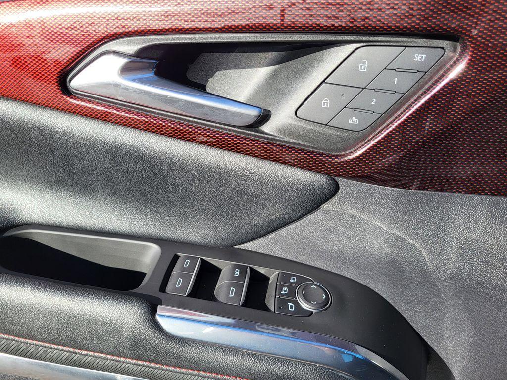 used 2024 Chevrolet Traverse car, priced at $51,995