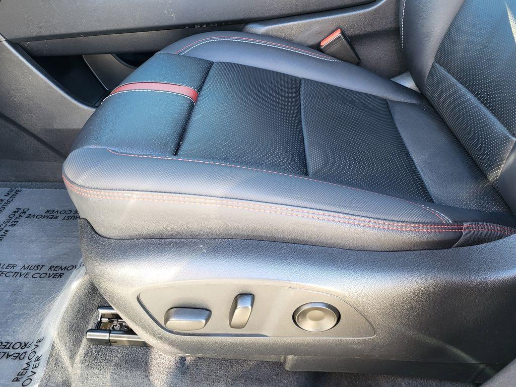 used 2024 Chevrolet Traverse car, priced at $51,995