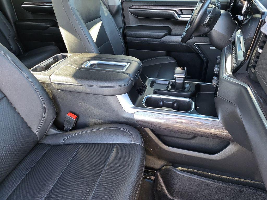 used 2022 Chevrolet Silverado 1500 car, priced at $46,995