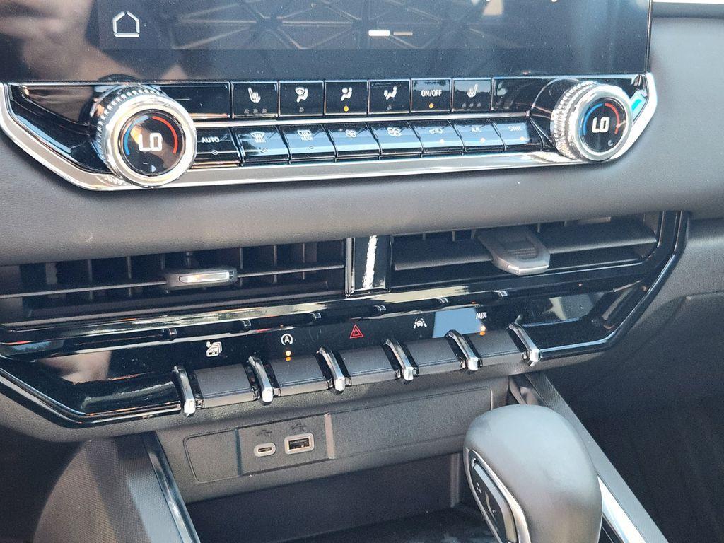 new 2025 GMC Canyon car, priced at $50,465