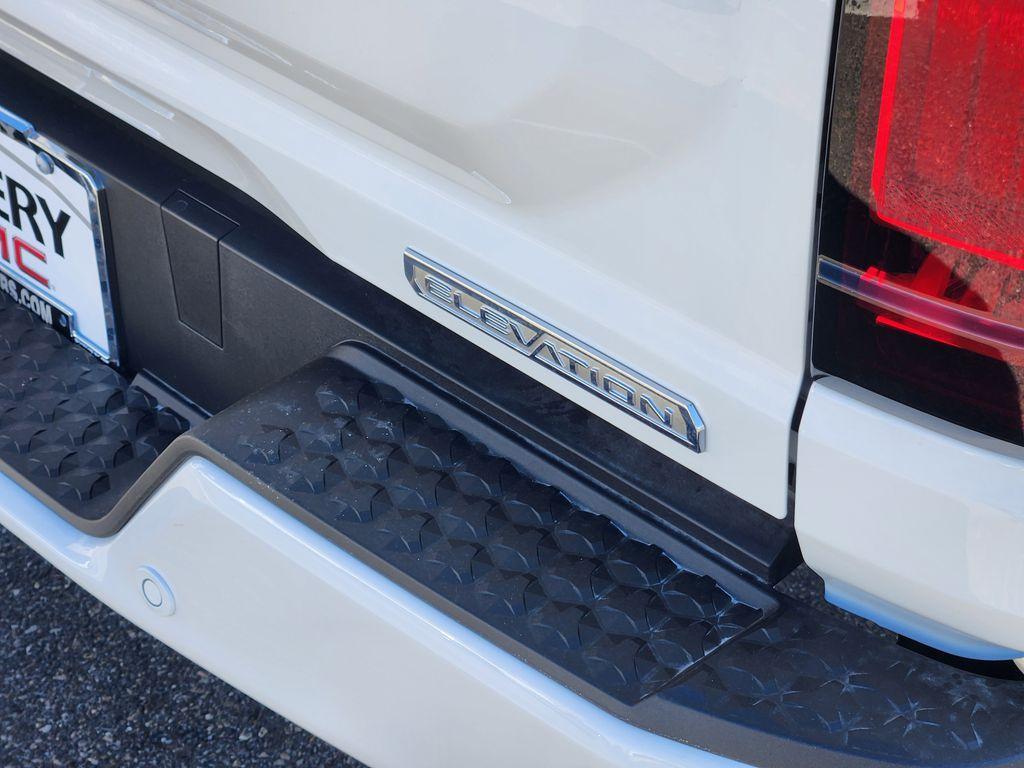 new 2025 GMC Canyon car, priced at $50,465